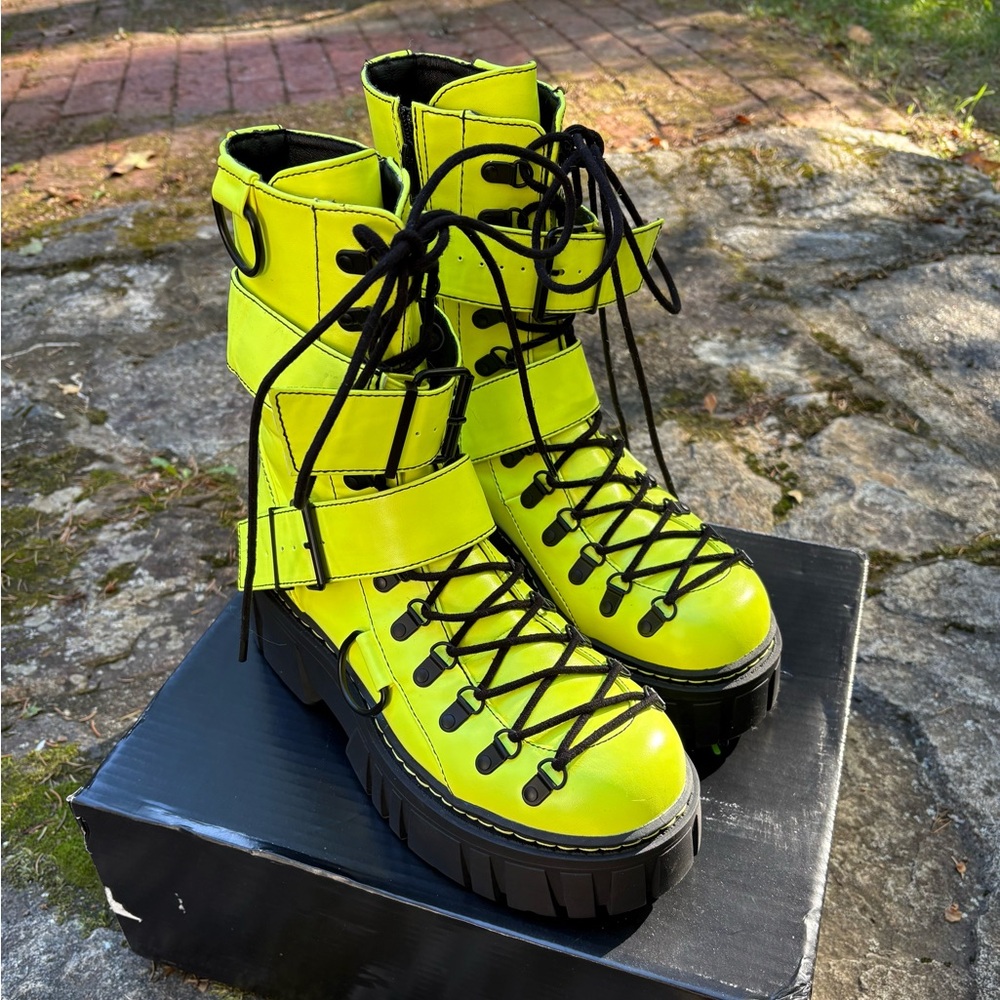 Dolls Kill Low Traitor Combat Boots